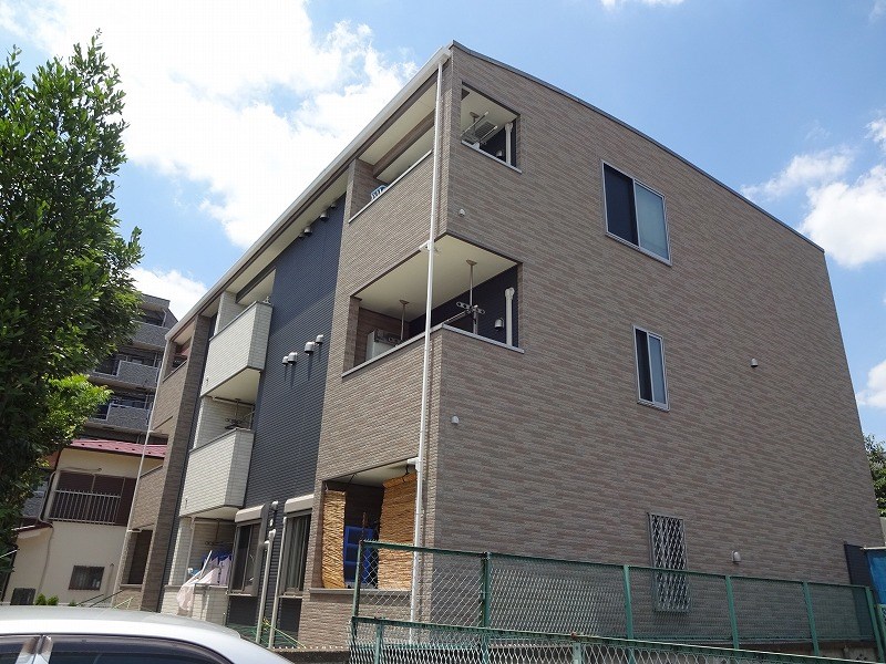 ベル・三鷹 外観