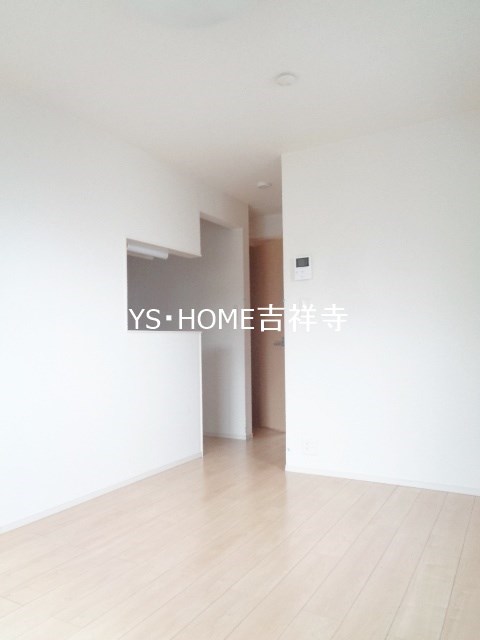 ベル・三鷹 リビング