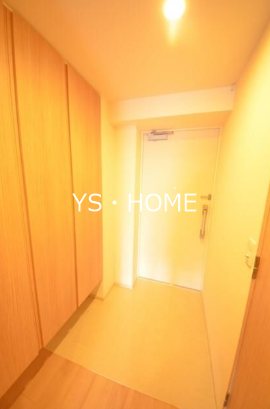 BLESS中野弥生町 玄関