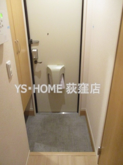 ドヌール井草 B 玄関