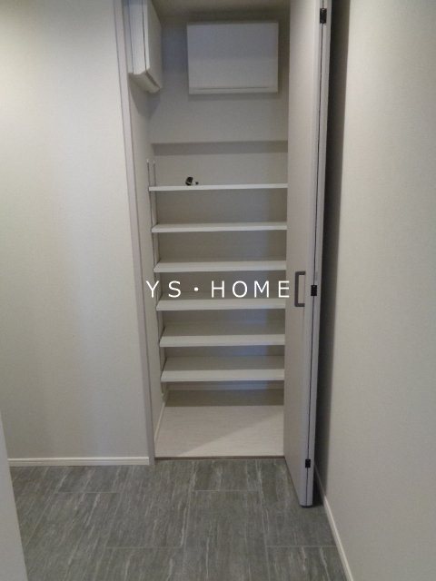 COEUR　BLANC西荻窪  玄関