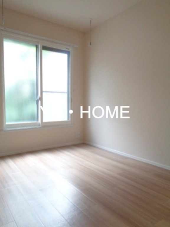 ヴィラ武蔵野村 ベッドルーム