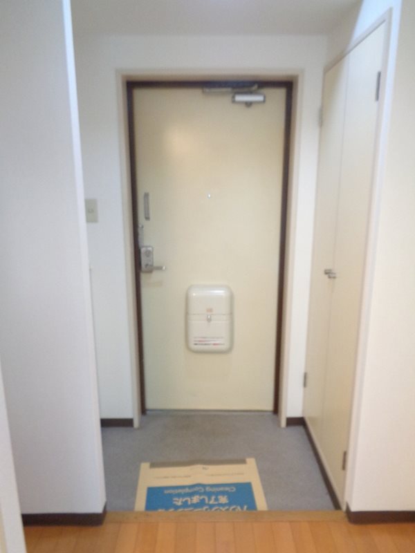 　プリメーラ  玄関