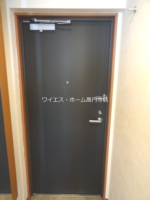 プレジールＳ 玄関