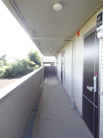 ゼルコヴァ北野 玄関