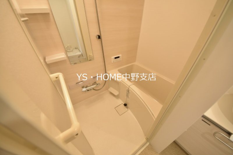 CB中野イリゼ 風呂画像