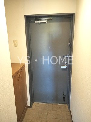 パークハイムF 玄関