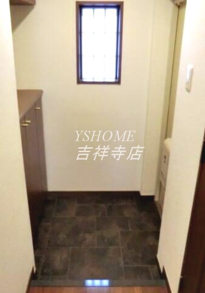 ライフステージ武蔵野 玄関