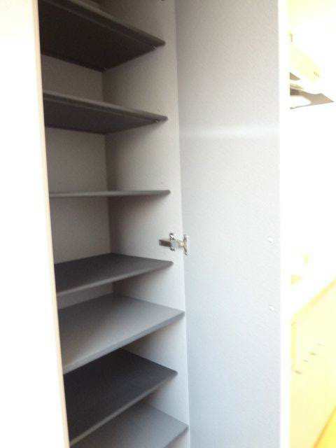 クレールC 玄関