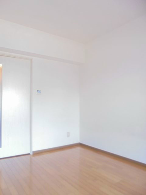 寿ビル リビング