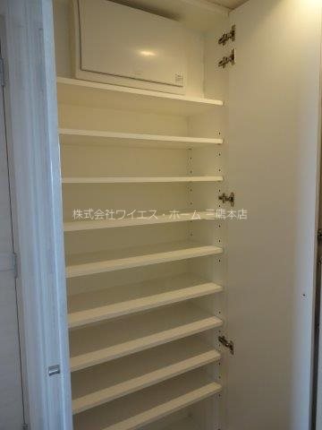 イストワール その他20