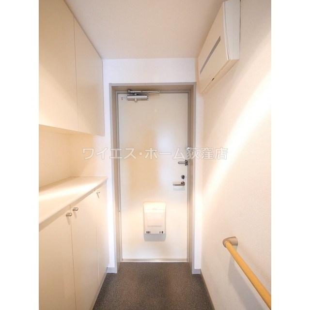 UURコート白鷺 玄関