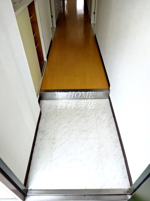 センターコート井の頭公園 玄関