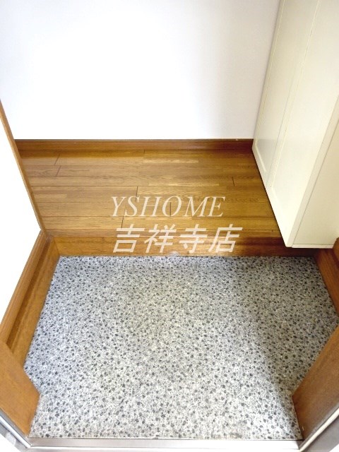 ジョージタウン 玄関