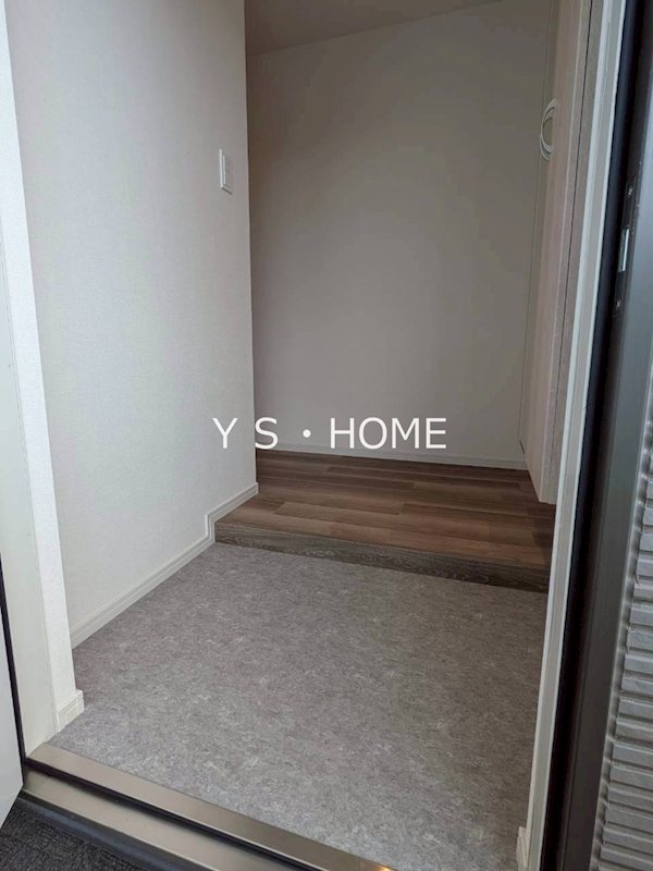 LUCIE TSⅠ(ルシエティエスワン) 玄関