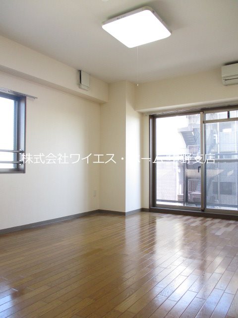 ソレイユ南台 リビング