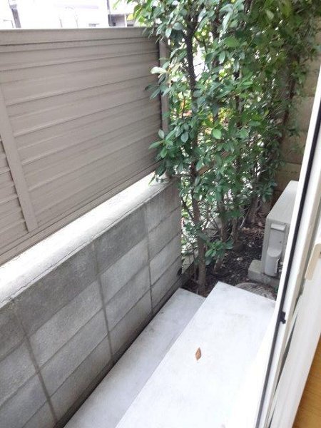 吉祥寺メゾン A ベランダ