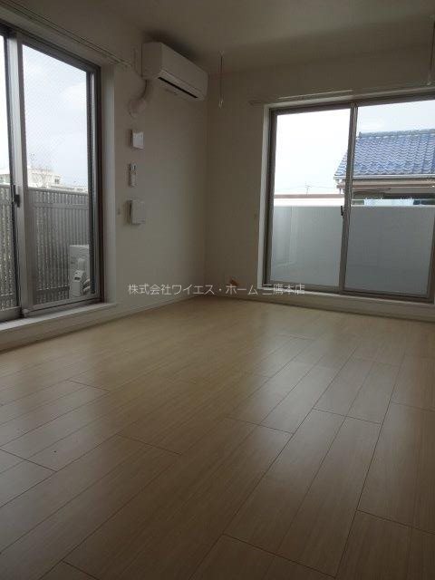 ウィステリア　コート リビング