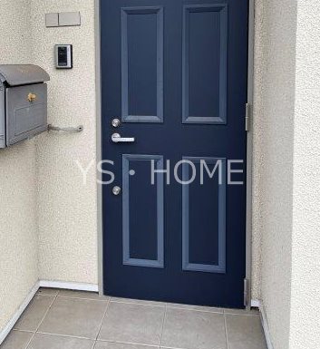 Fairway Court 玄関