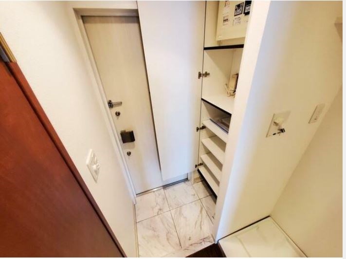 ラフィネ・パルク荻窪 玄関