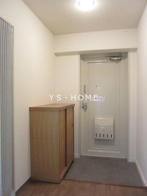 オーロラマンション 玄関