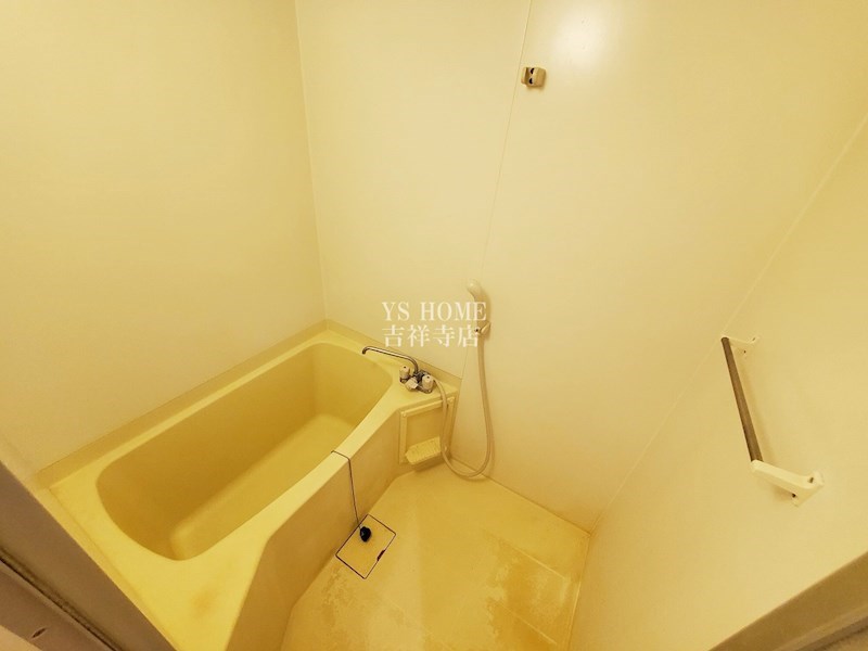 グラストンベリー 風呂画像