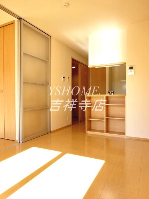 メゾン　シェーヌ リビング