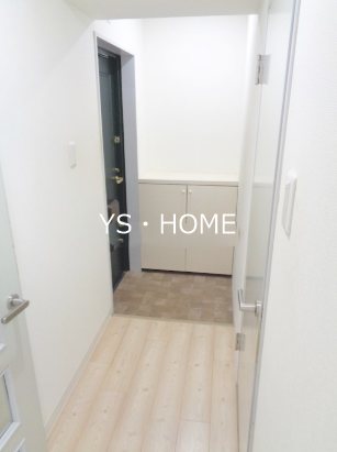 イージス高円寺 玄関