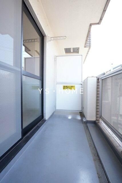 ガーデンクレスト1714 ベランダ