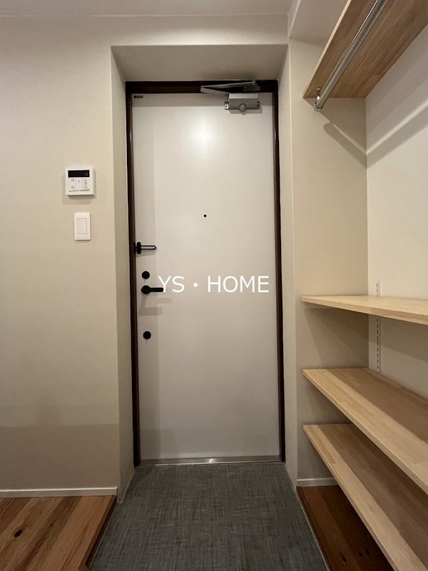 Recorrido Nakanoshinbashi（レコリード中野新橋） 玄関