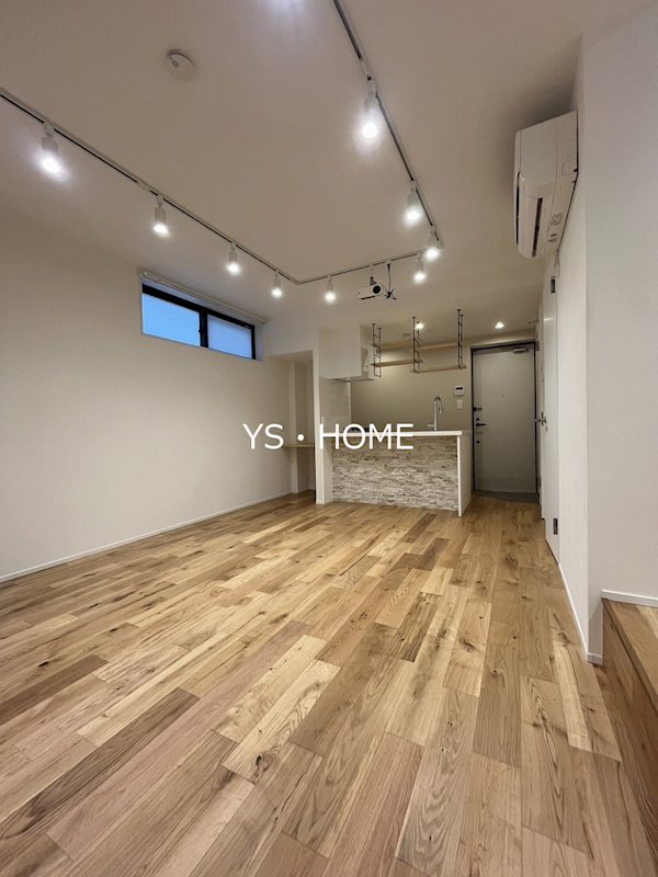 Recorrido Nakanoshinbashi（レコリード中野新橋） リビング