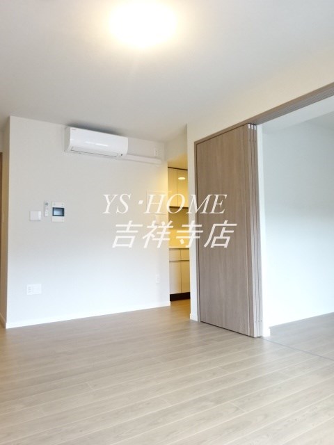 H-スクエア吉祥寺南町 リビング