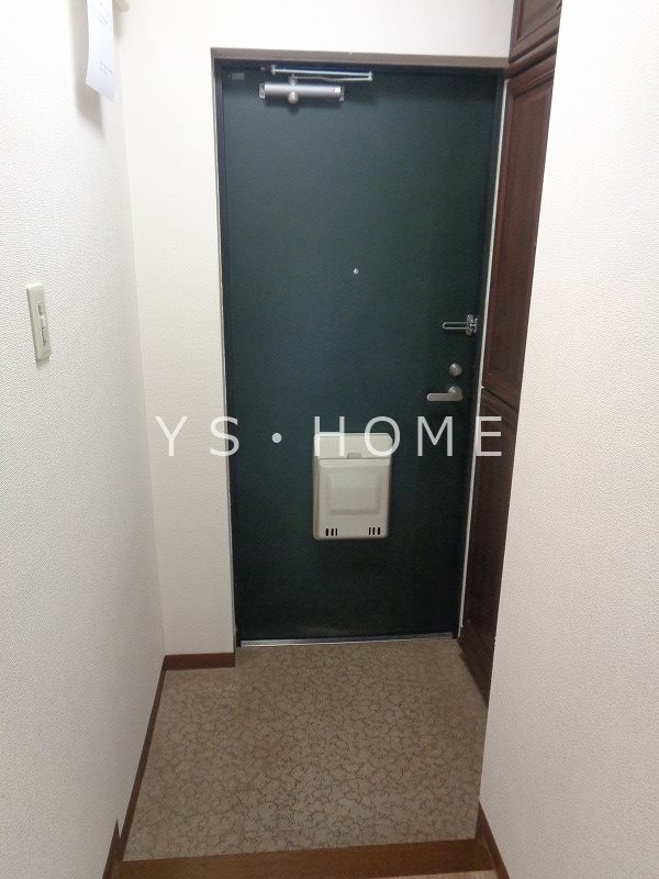 Ｎ．グランドゥール　 玄関