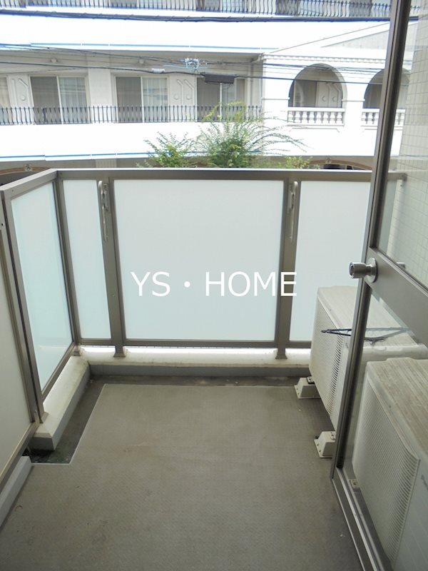 エスティメゾン中野富士見町  ベランダ