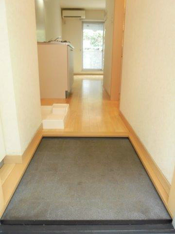 ブロス・Ｆ 玄関