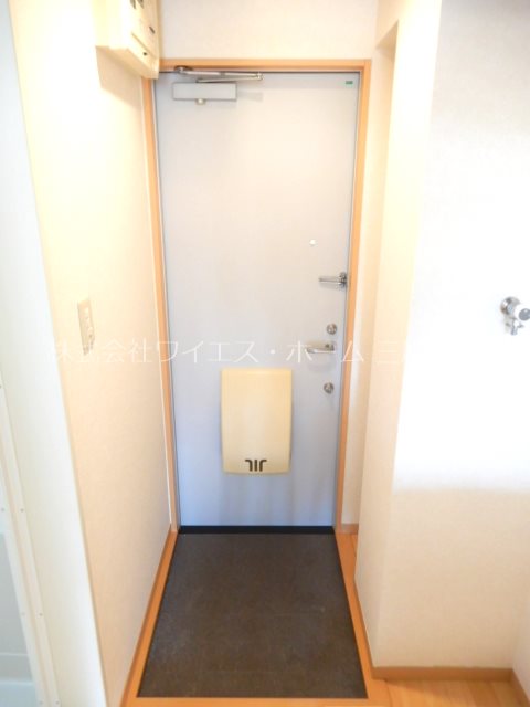 ブロス・Ｋ 玄関