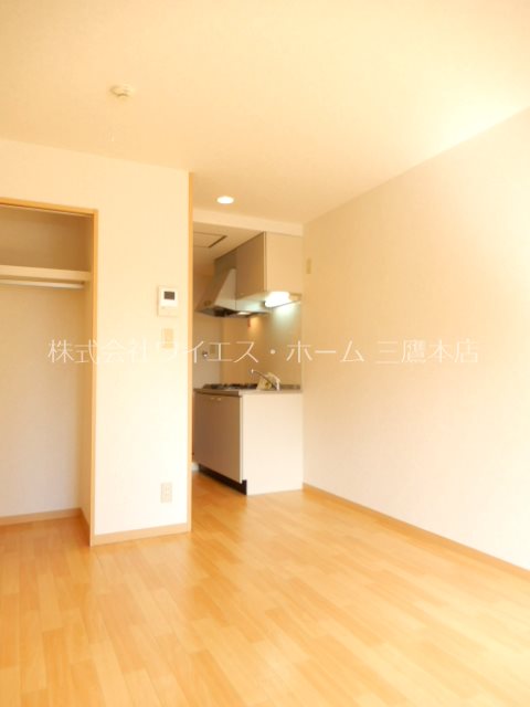 ブロス・Ｋ リビング