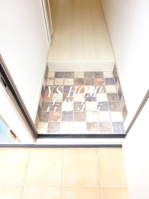 ソルナクレイシア西荻窪Ⅱ 玄関