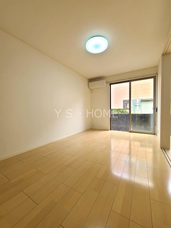 レヴェランス リビング