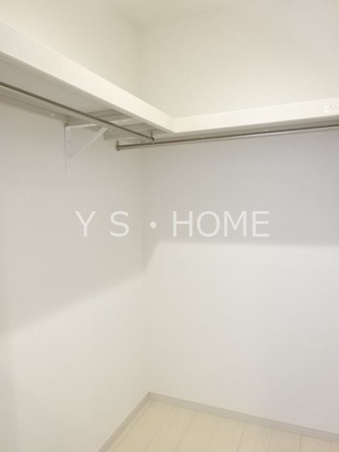 リブリ・COBOREBI その他3