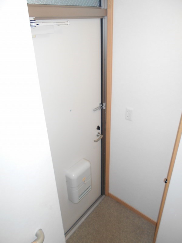 ステーションヒルズ中野   玄関