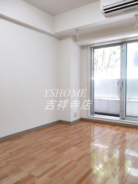 プライムアーバン西荻窪Ⅱ リビング