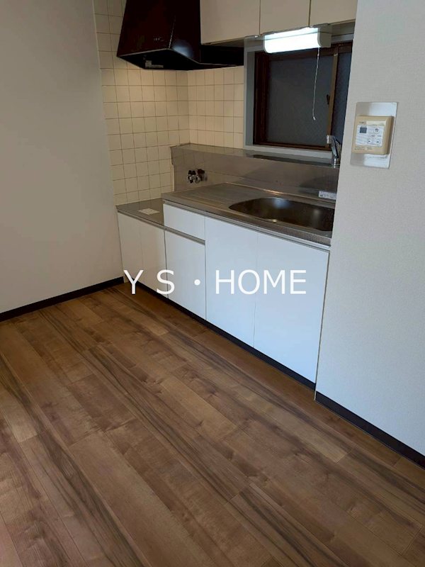 アメニティコウヤマ第８ガーデン リビング