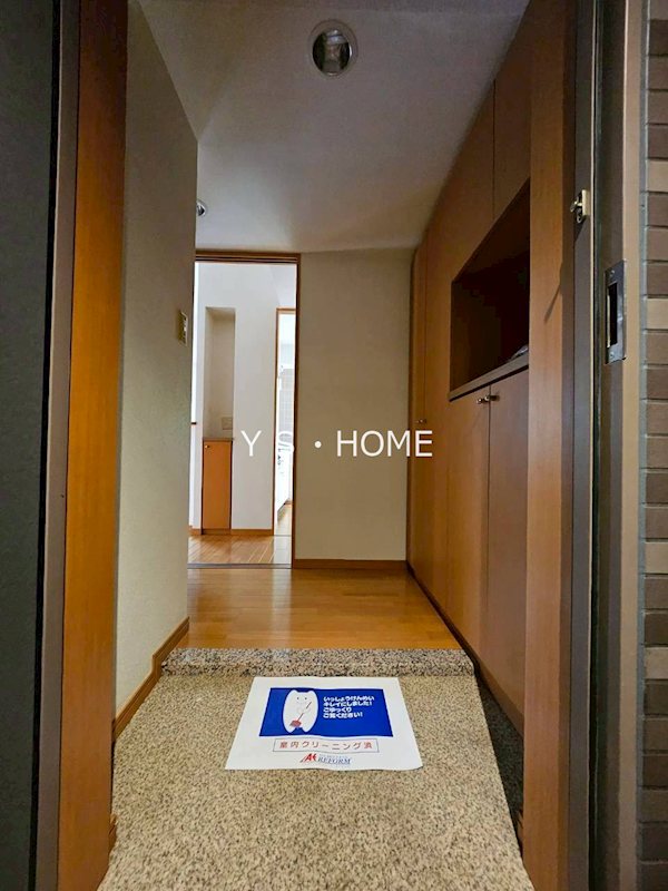 サンライズ国立 玄関