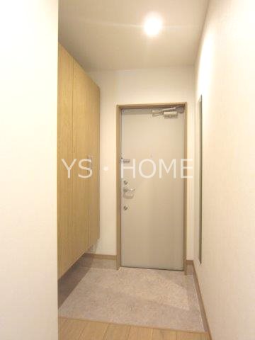 URBAN  PARK 三鷹 玄関