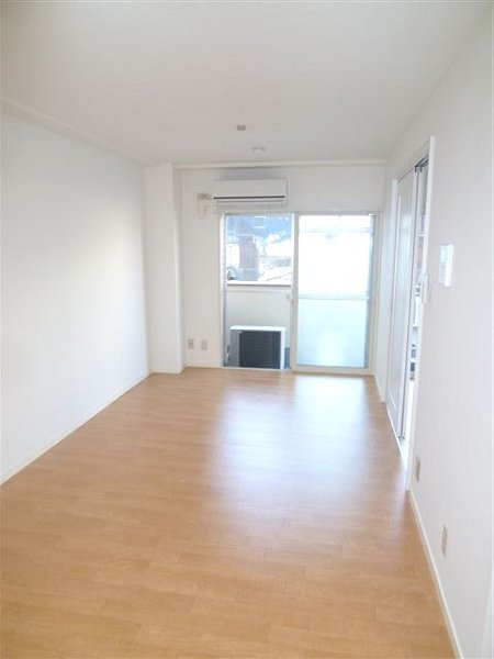 ホームズ東中野 リビング