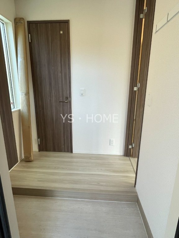 ワイズ・グラン  玄関