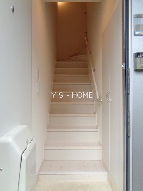 リブリ・SUN　GREEN 玄関