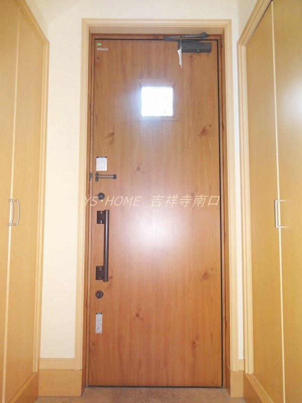 井の頭1丁目貸家  玄関