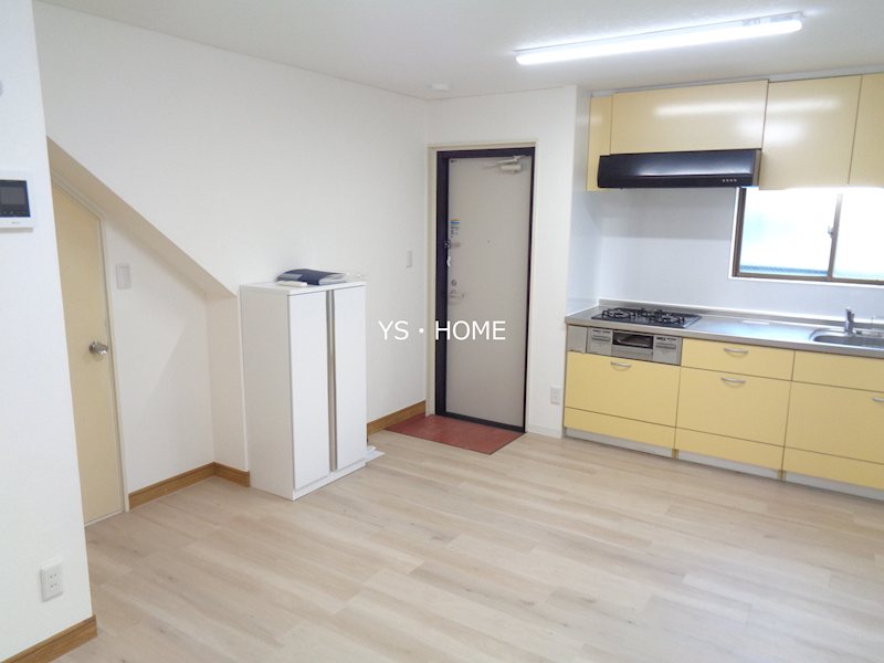 ラディアンテ中野 玄関